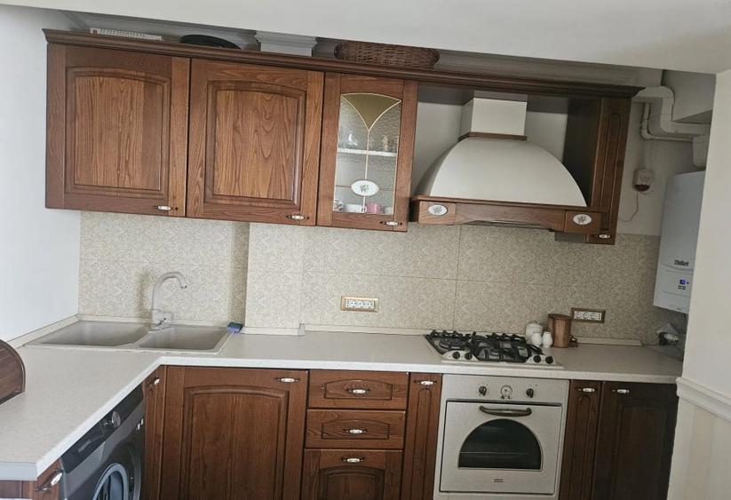 Apartament cu 3 camere decomandat, mobilat în Nicolae Grigorescu