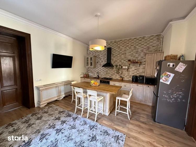 Apartament cu 5 camere în Reghin