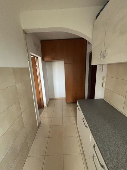 Apartament cu 2 camere semidecomandat în Cantemir