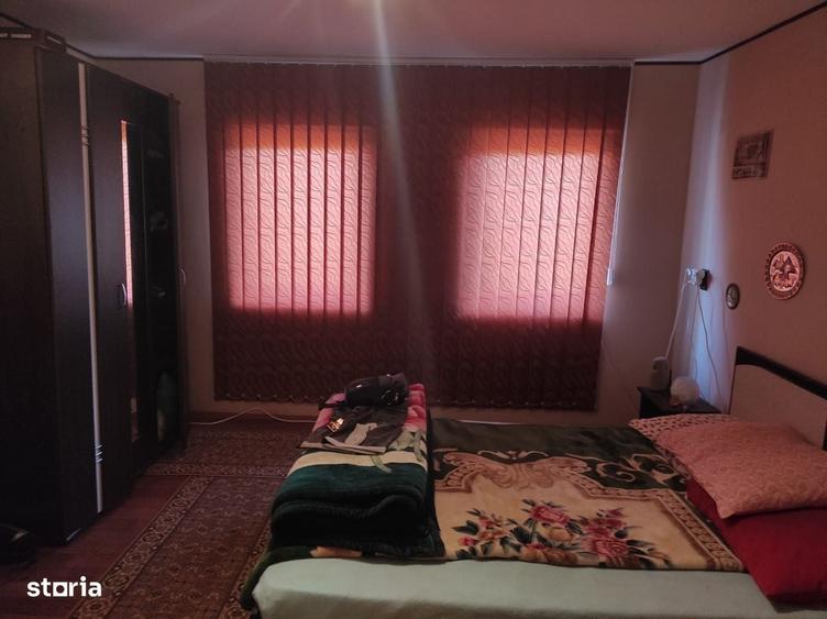 Casă cu 3 camere în Alămor
