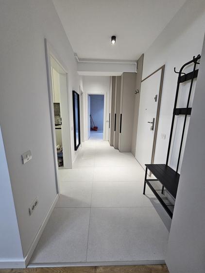 Apartament cu 2 camere decomandat în Tunari