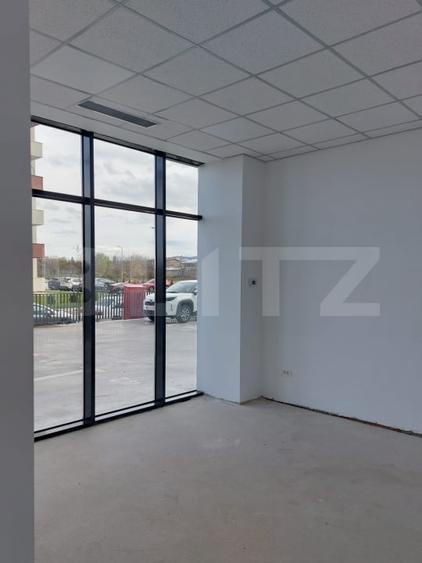 Spațiu comercial, de 134 mp, în Noua