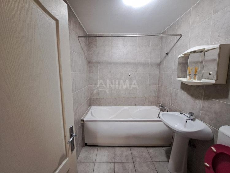 Apartament cu 2 camere decomandat, mobilat în Central