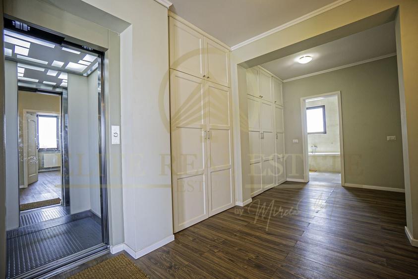 Apartament cu 3 camere decomandat, mobilat în Poarta 6