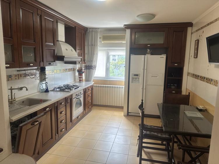 Apartament cu 2 camere în Unirii
