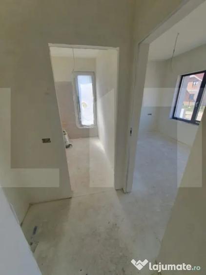 Casă cu 5 camere cu Teren 604 Mp în Giarmata