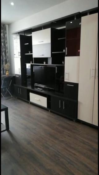 Apartament cu 2 camere decomandat în Vitan
