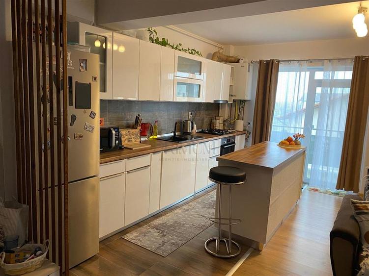 Apartament cu 3 camere decomandat în Giroc