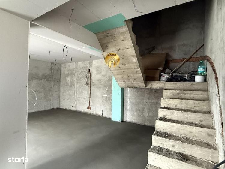 Casă cu 4 camere în Central