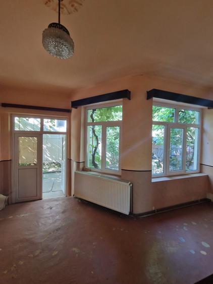 Casă cu 3 camere în Lipova