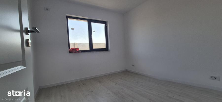 Casă cu 4 camere cu Teren 400 Mp în Clinceni