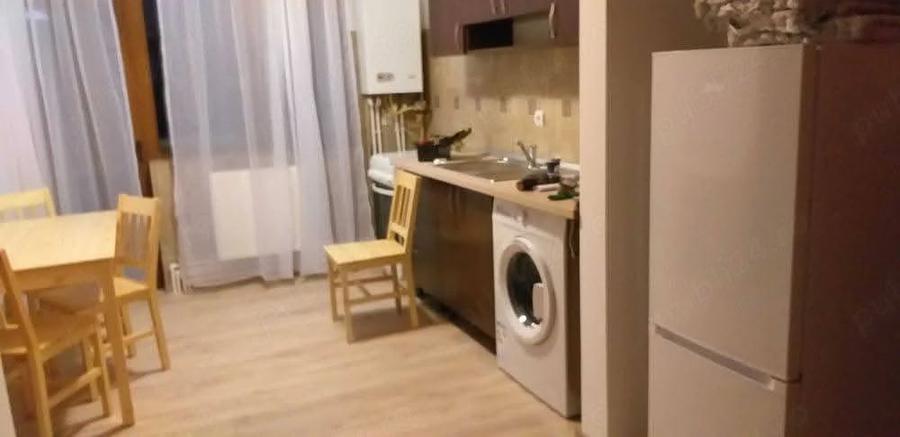 Apartament cu 2 camere decomandat în Florești
