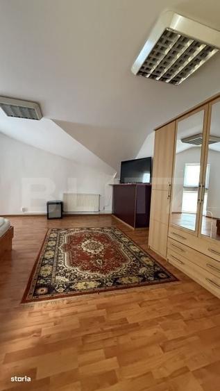 Apartament cu 4 camere în Central