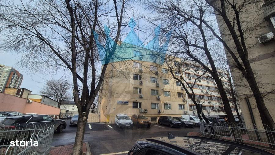 Spațiu comercial, de 21 mp, în Decebal