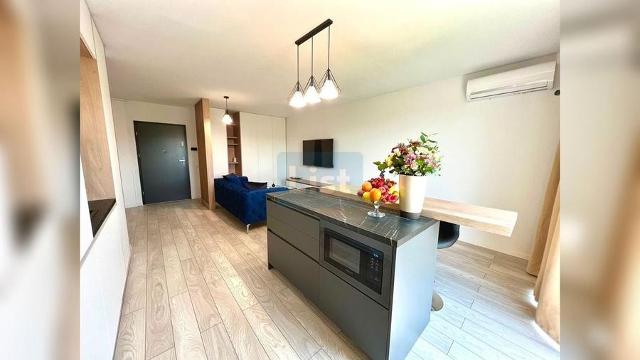 Apartament cu 2 camere semidecomandat, mobilat în Gheorgheni