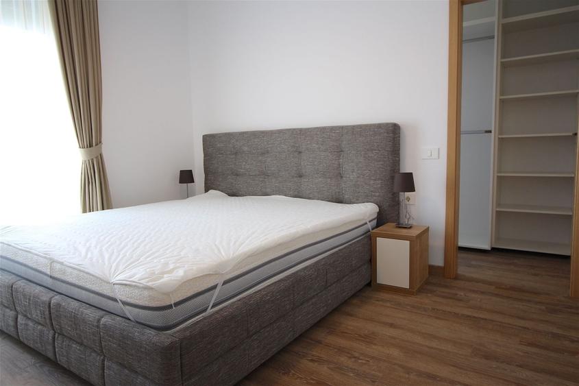 Apartament cu 3 camere decomandat, mobilat în Nord