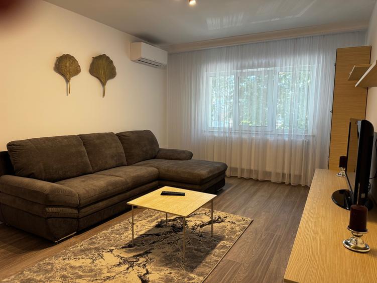 Apartament cu 2 camere decomandat în Buzaului