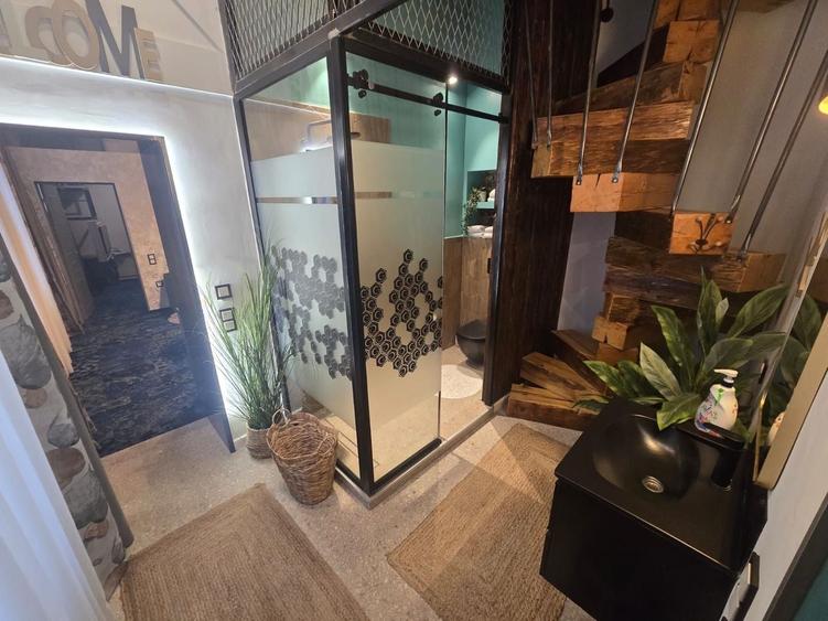 Apartament cu 3 camere decomandat în Ultracentral