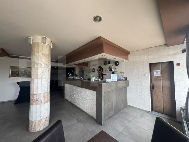 Hotel/Pensiune, de 1,600 mp, în Reghin