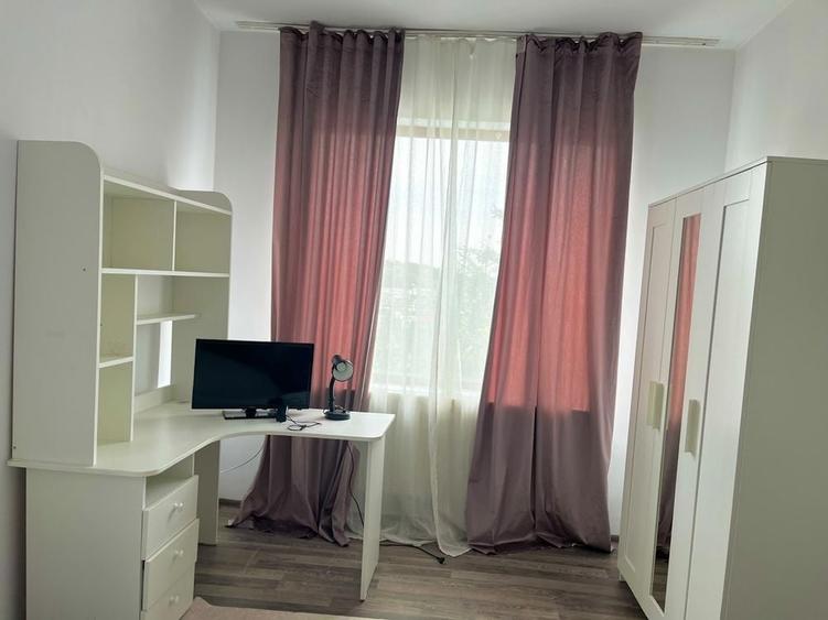 Casă cu 4 camere în Ultracentral