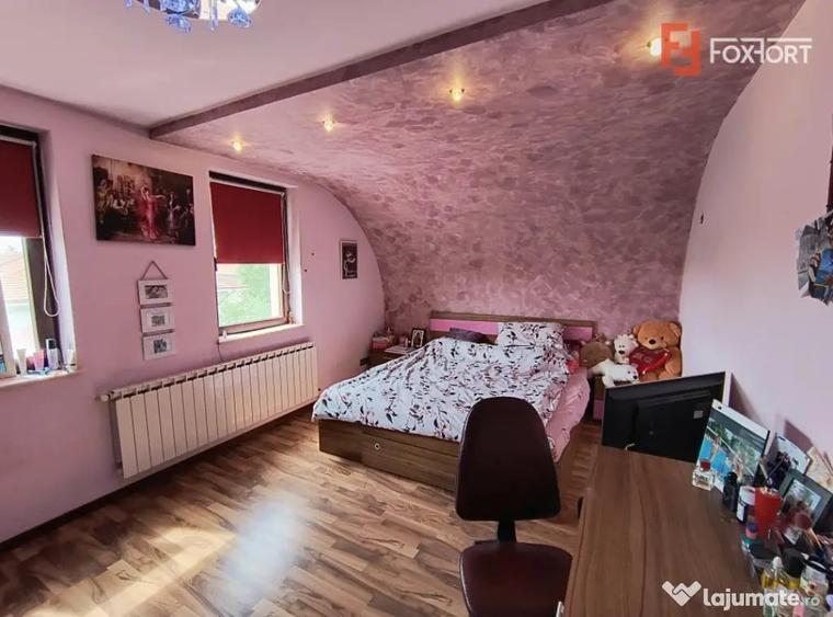 Casă cu 5 camere cu Teren 601 Mp în Chișoda