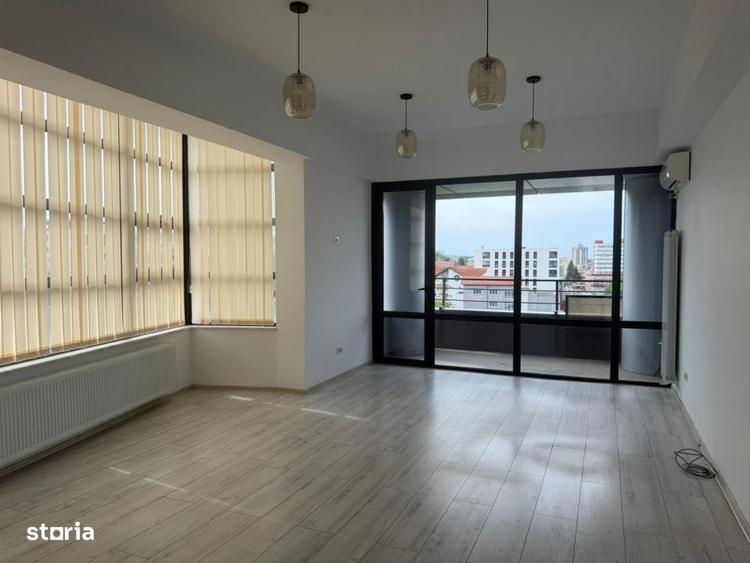 Spatiu de inchiriat cladire moderna, central, etaj 3 cu lift, tera - 7
