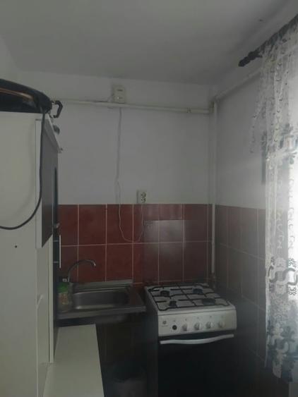 Garsonieră decomandată, mobilată în Debarcader