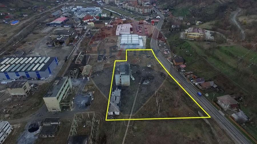 Teren Construcții intravilan de 8416 mp, în Nord-Vest