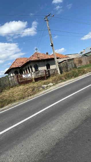 Casă cu Teren 1680 Mp în Tigveni