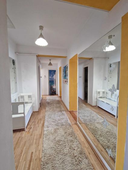 Apartament cu 3 camere decomandat în Ultracentral