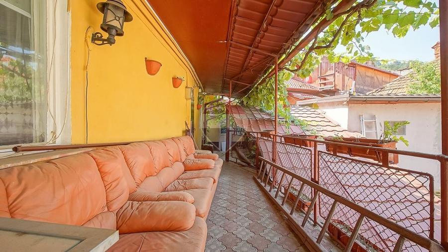 Casă cu 3 camere cu Teren 104 Mp în Schei
