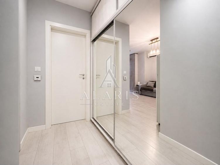 Apartament cu 2 camere semidecomandat, mobilat în Soarelui
