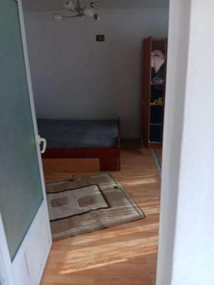 Casă cu 3 camere în Pantelimon
