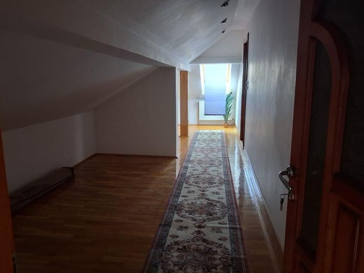 Casă cu 3 camere în Exterior Vest