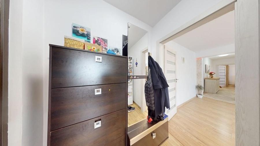 Apartament cu 3 camere în Hipodrom 1