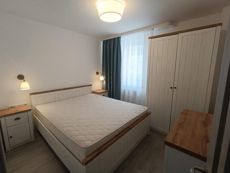 Apartament cu 2 camere, mobilat în Romană