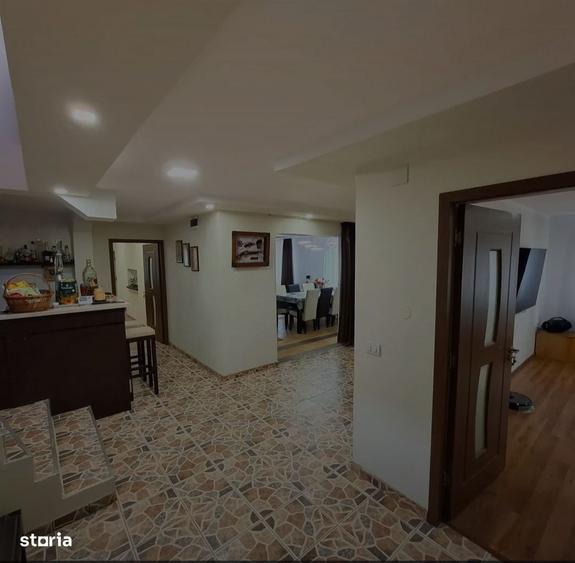 Casă cu 4 camere cu Teren 960 Mp în Câmpineanca