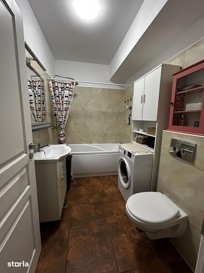 Apartament cu 3 camere decomandat în Valea Lupului