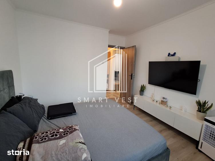 Apartament cu 3 camere semidecomandat în Micro 17