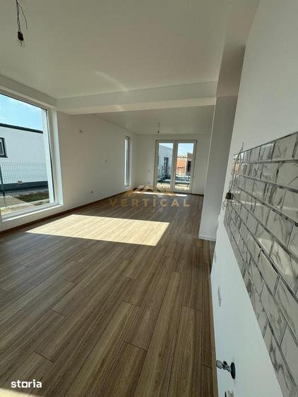 Casă cu 3 camere cu Teren 353 Mp în Berceni