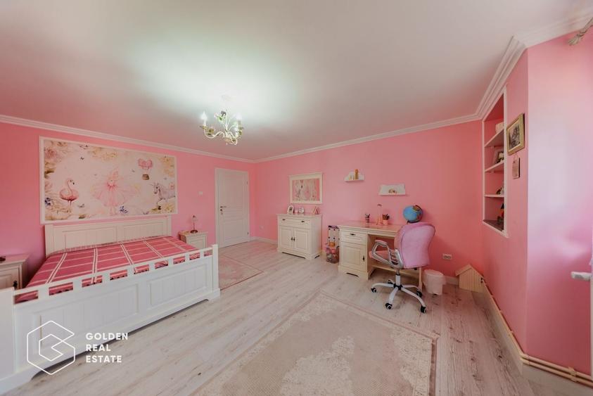 Casă individuală cu 5 camere cu Canalizare în Felnac
