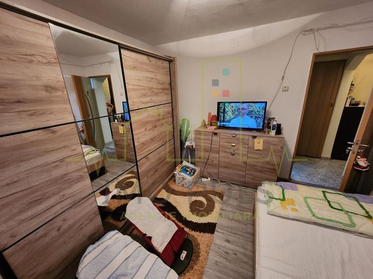 Apartament cu 2 camere decomandat, mobilat în Girocului