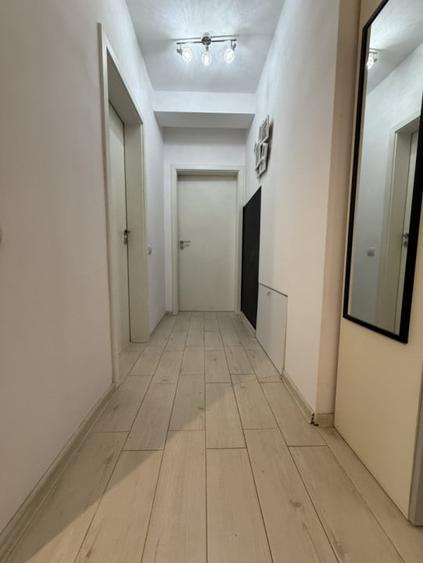 Apartament cu 2 camere decomandat, mobilat în Dumbrăvița