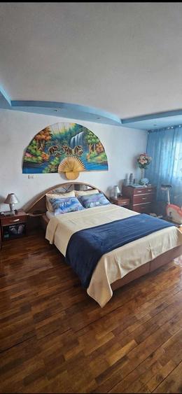 Apartament cu 3 camere decomandat în Tineretului