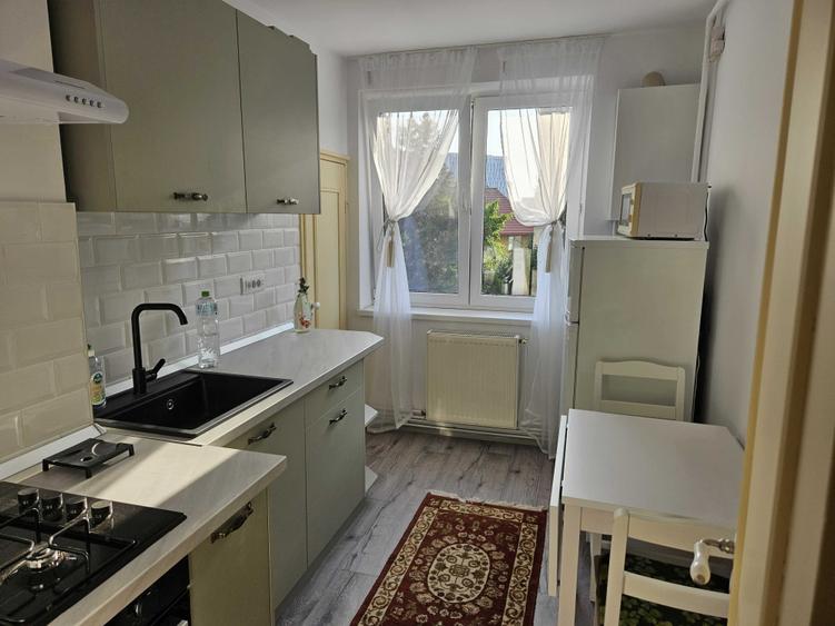 Apartament cu 2 camere semidecomandat în Centrul Civic