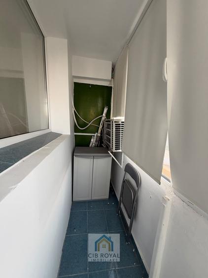 Apartament cu 3 camere decomandat în Drumul Taberei