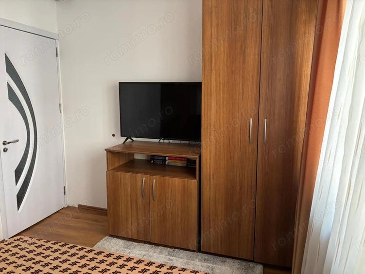 Apartament cu 2 camere semidecomandat în Poarta 6