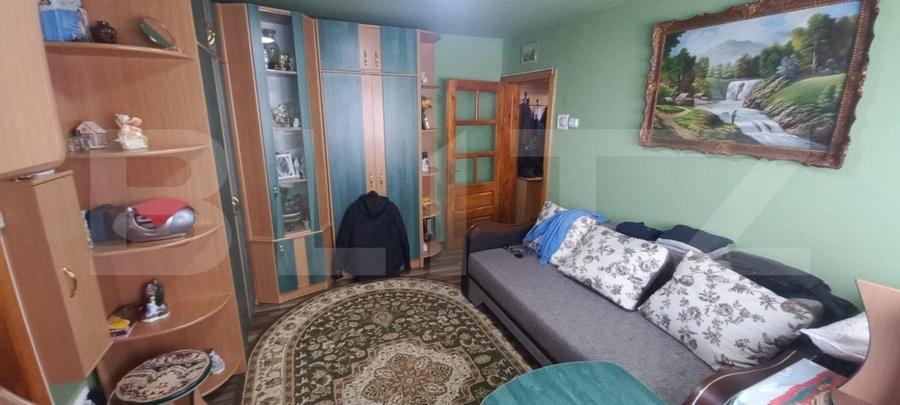 Apartament cu 2 camere semidecomandat, mobilat în Calea Moldovei