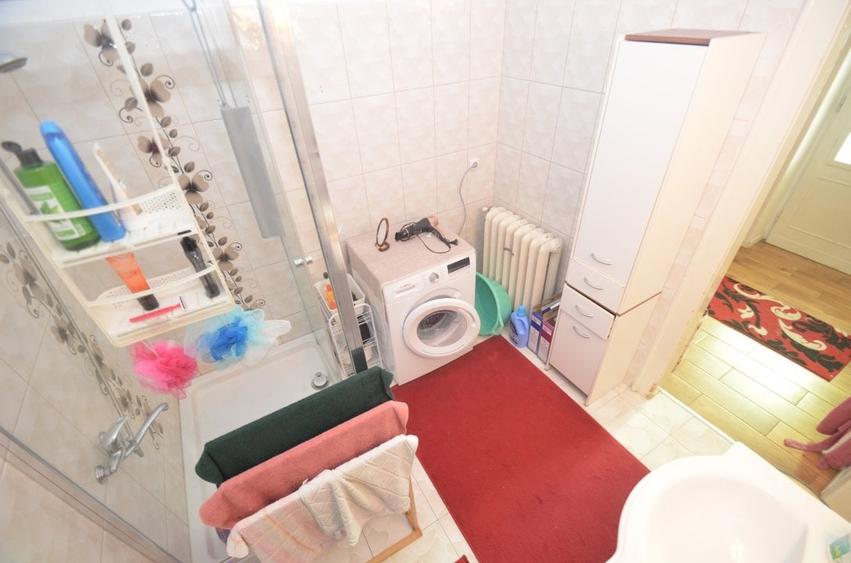 Apartament cu 2 camere semidecomandat în P-ța Maria