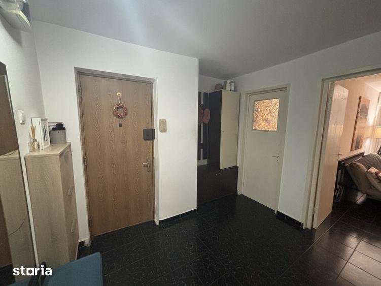Apartament cu 4 camere în Militari